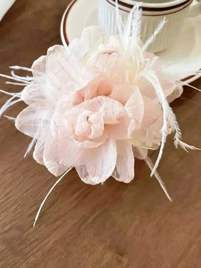 Feather Trim Flower Shape Hair Claw Clip - Aesthetic Haven